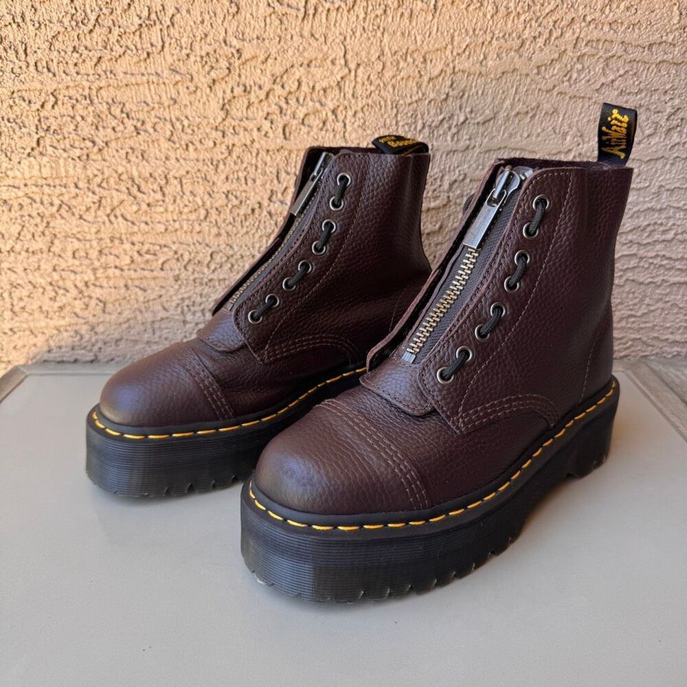 Dr. Martens Sinclair Boot Women 8US/39EU Dark Brown Milled Napa Leather Platform
